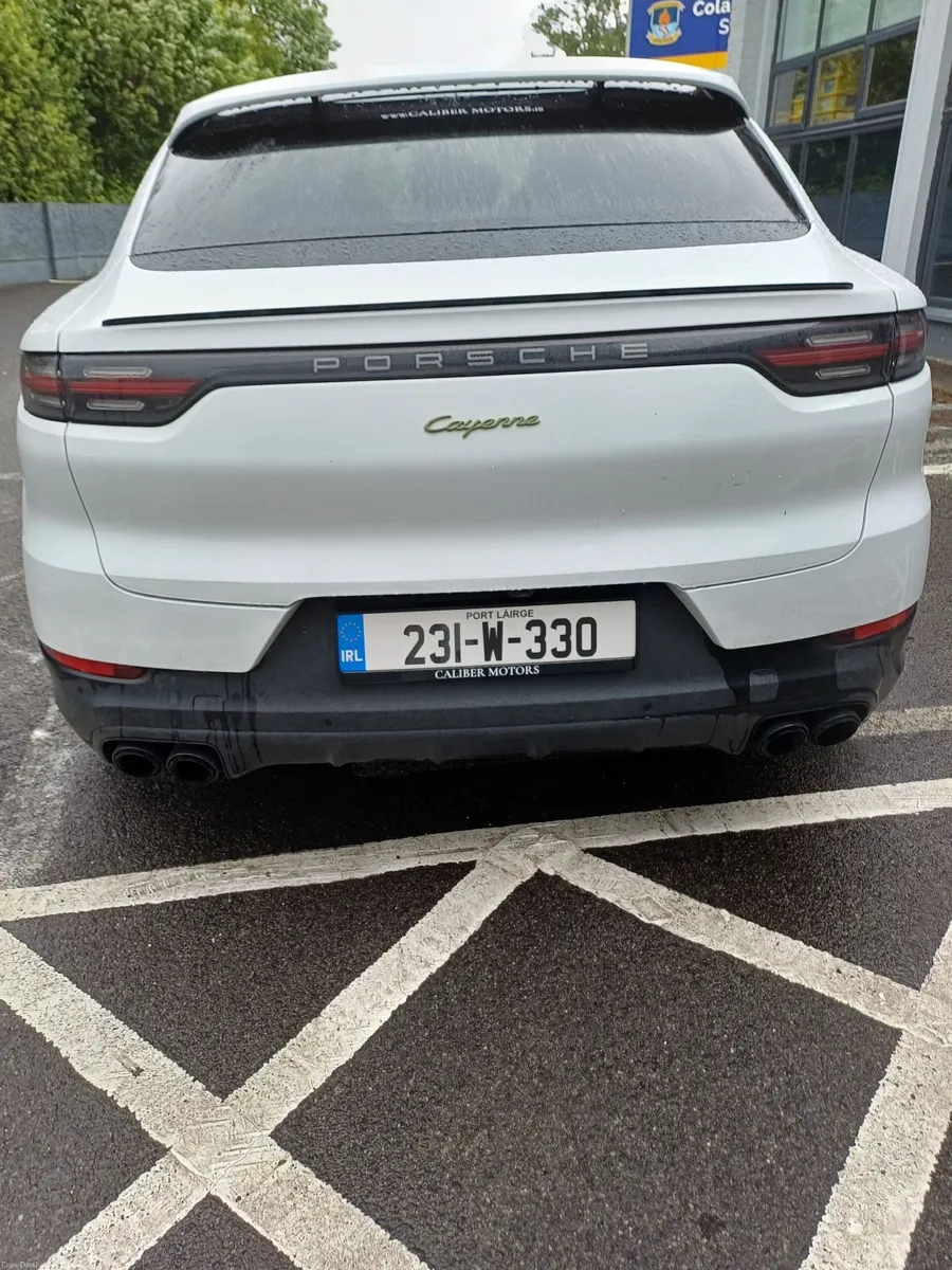 Porsche Cayenne 2023 - Image 4