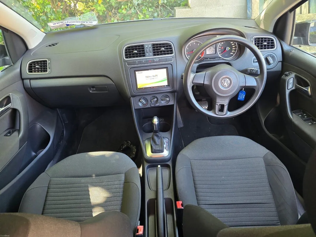Volkswagen Polo 2011 - Image 3