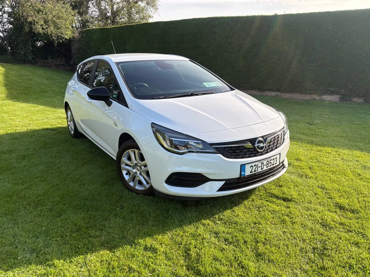 Opel Astra Commercial 1.5 2022 - Image 1