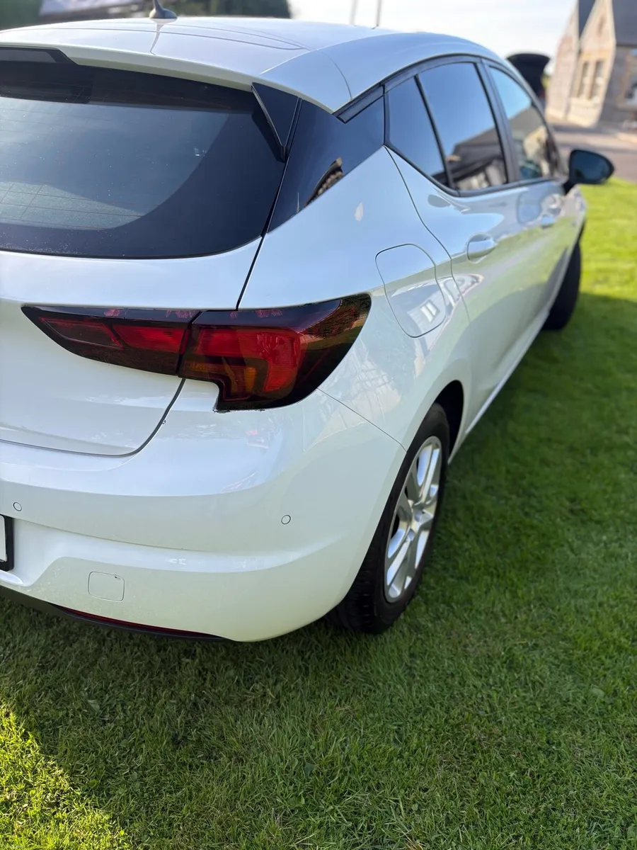 Opel Astra Commercial 1.5 2022 - Image 3