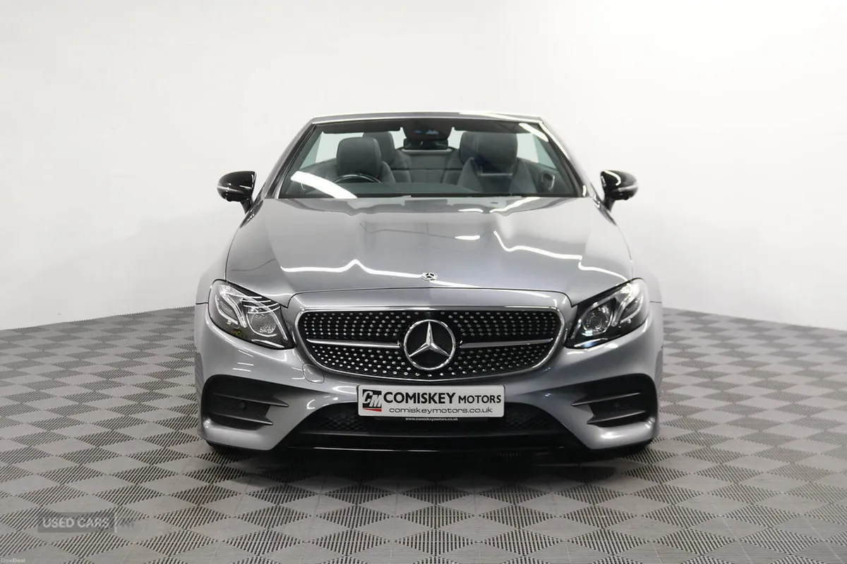 Mercedes-Benz E-Class E300 AMG Line Night Edition - Image 3