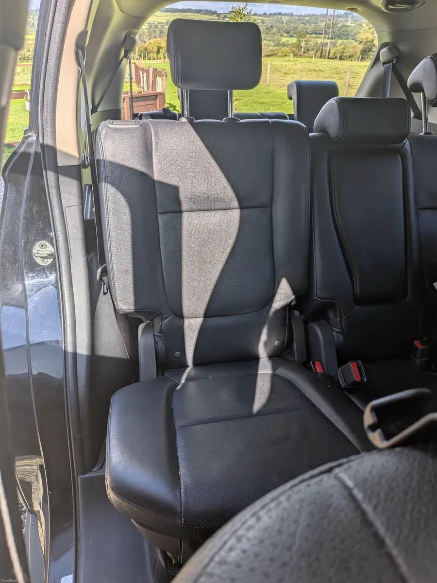 Mitsubishi Outlander diesel 7 seater - Image 6