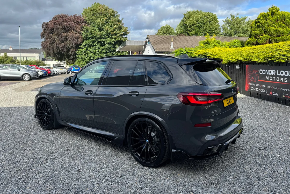 2022 BMW X5 45E M Sport X Drive M Performance - Image 2