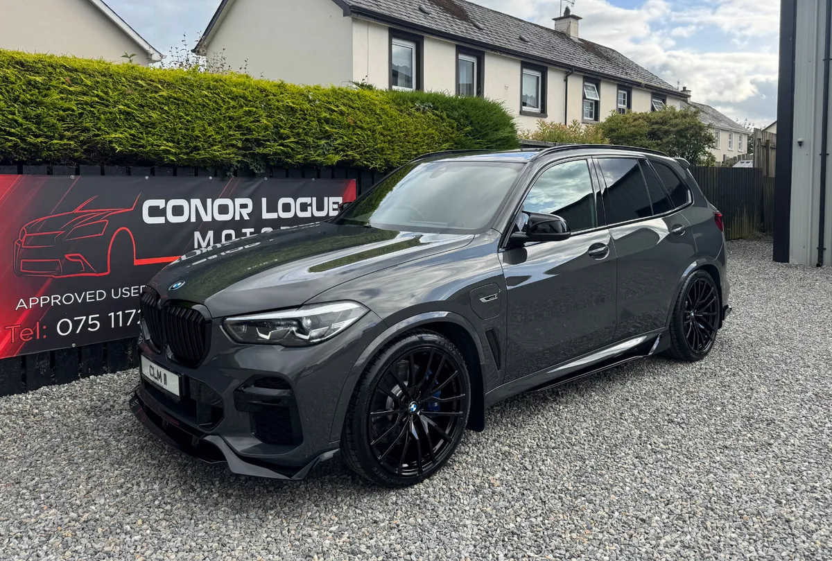 2022 BMW X5 45E M Sport X Drive M Performance - Image 3