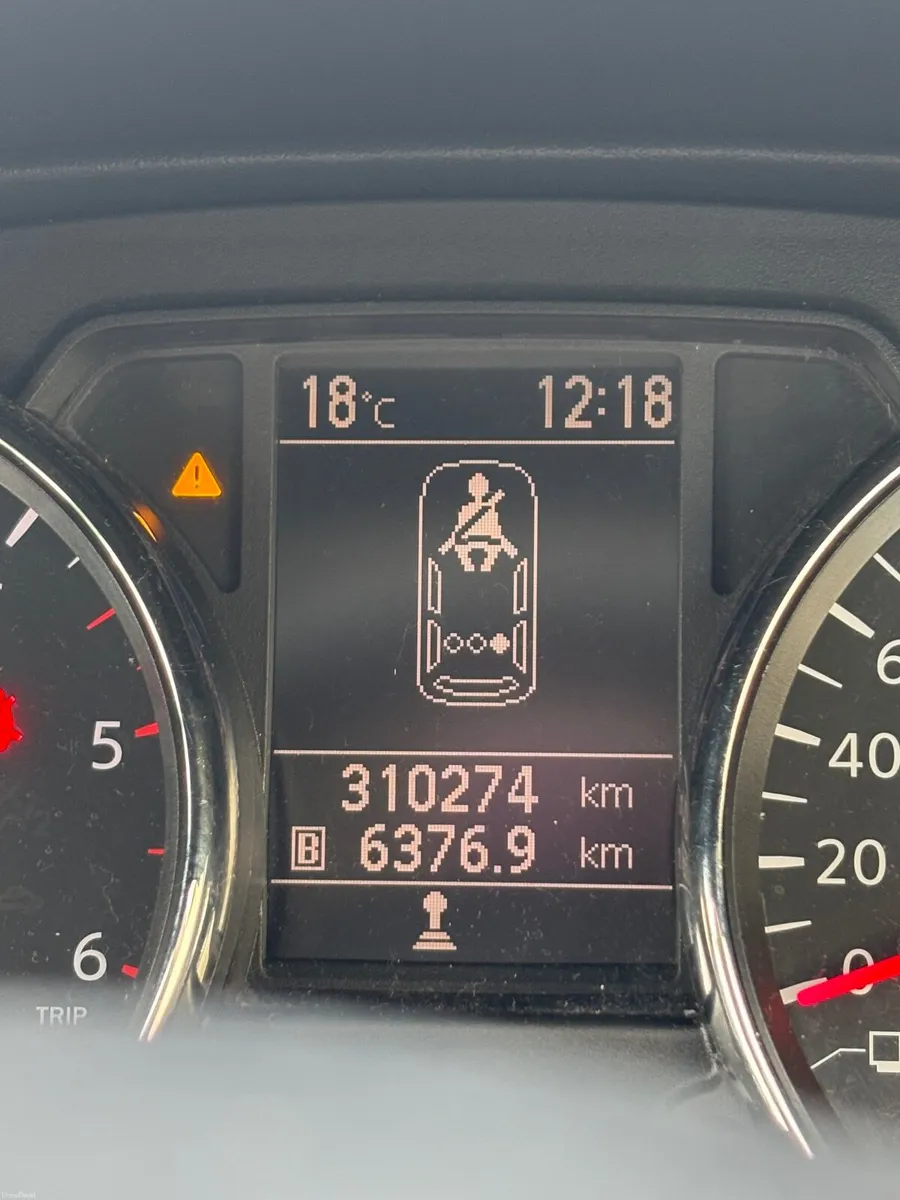 Nissan Qashqai 2013 - Image 1