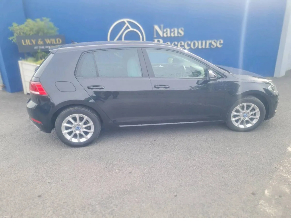 Volkswagen Golf - Image 2