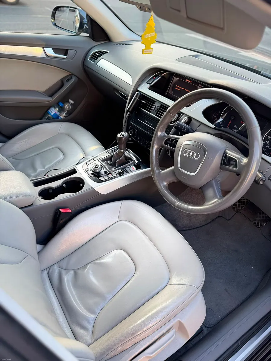 Audi A4 2.0 diesel 2011 - Image 3