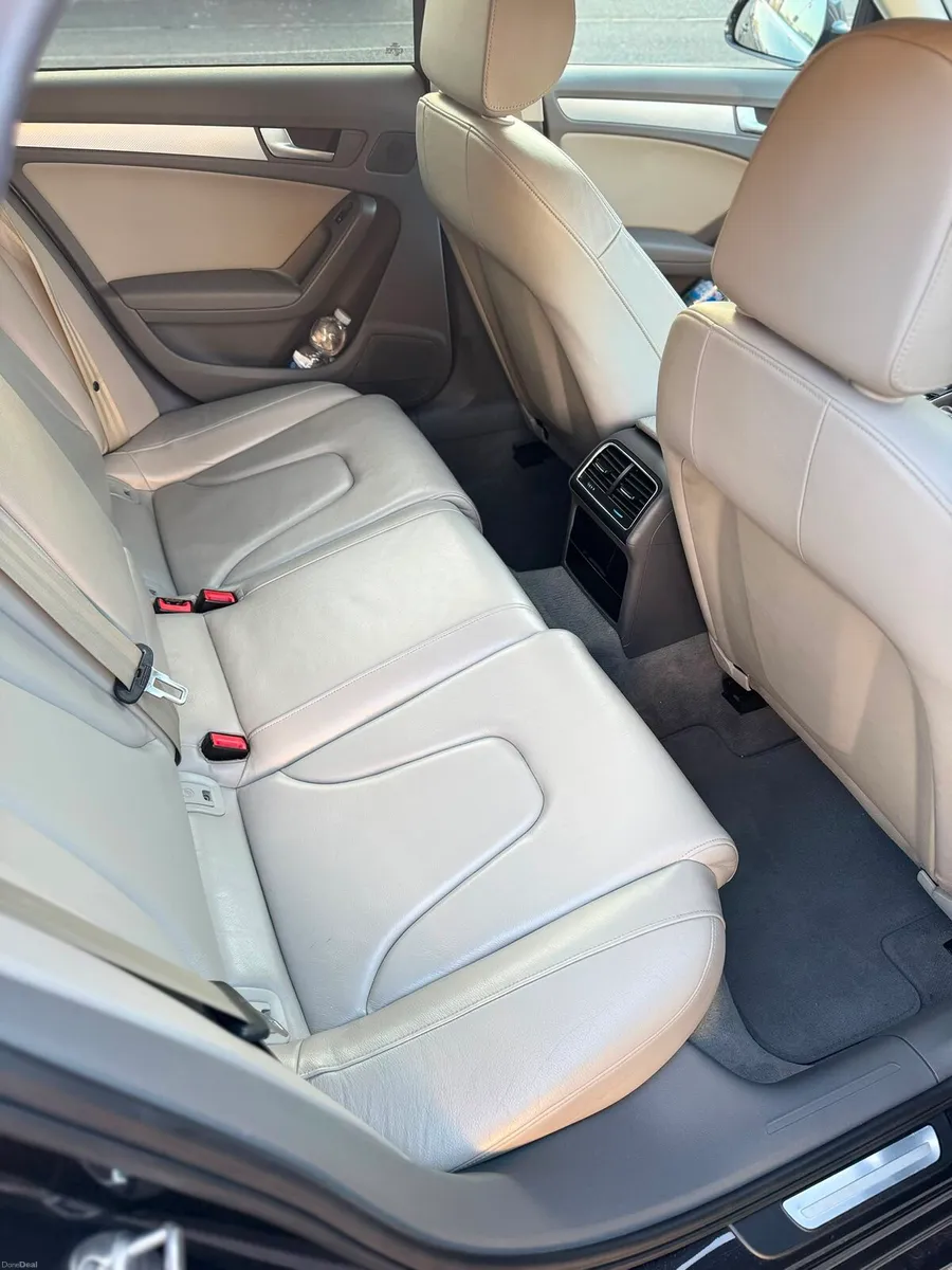 Audi A4 2.0 diesel 2011 - Image 4