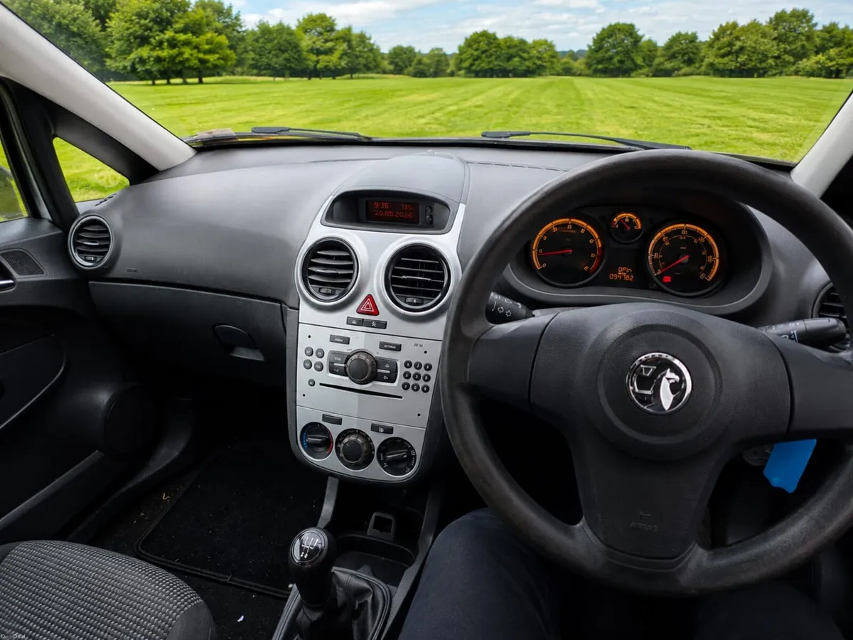 2012 CORSA NEEDS TIMING CHAIN - Image 3