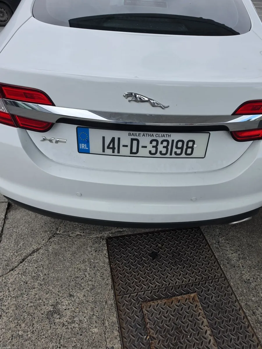 Jaguar XF 2014 - Image 2