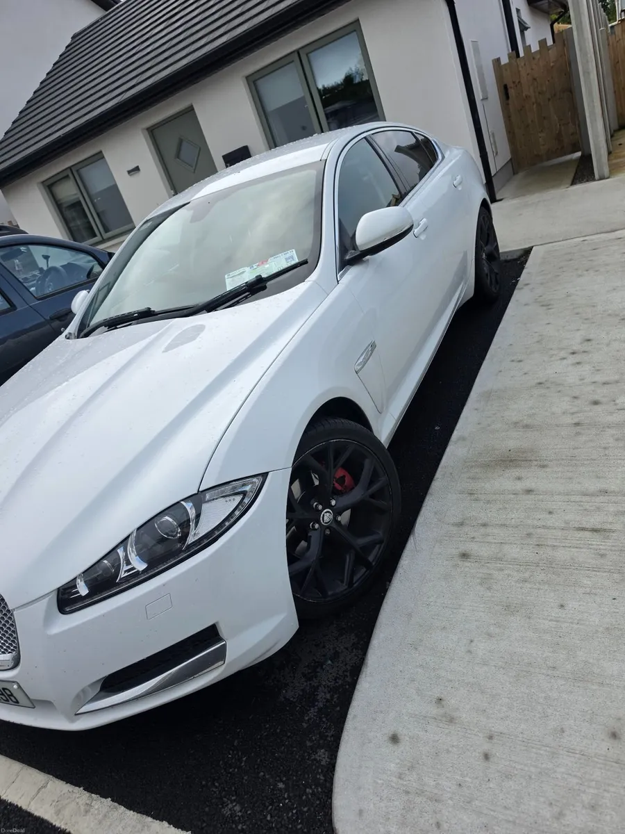 Jaguar XF 2014 - Image 5