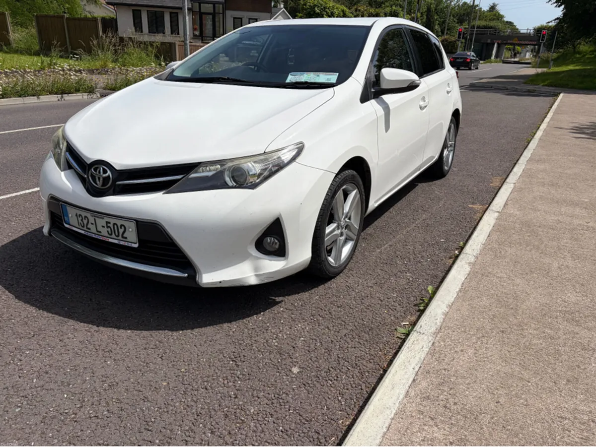Toyota Auris 1.6 V-MATIC SPORT 132BHP 5DR - Image 5