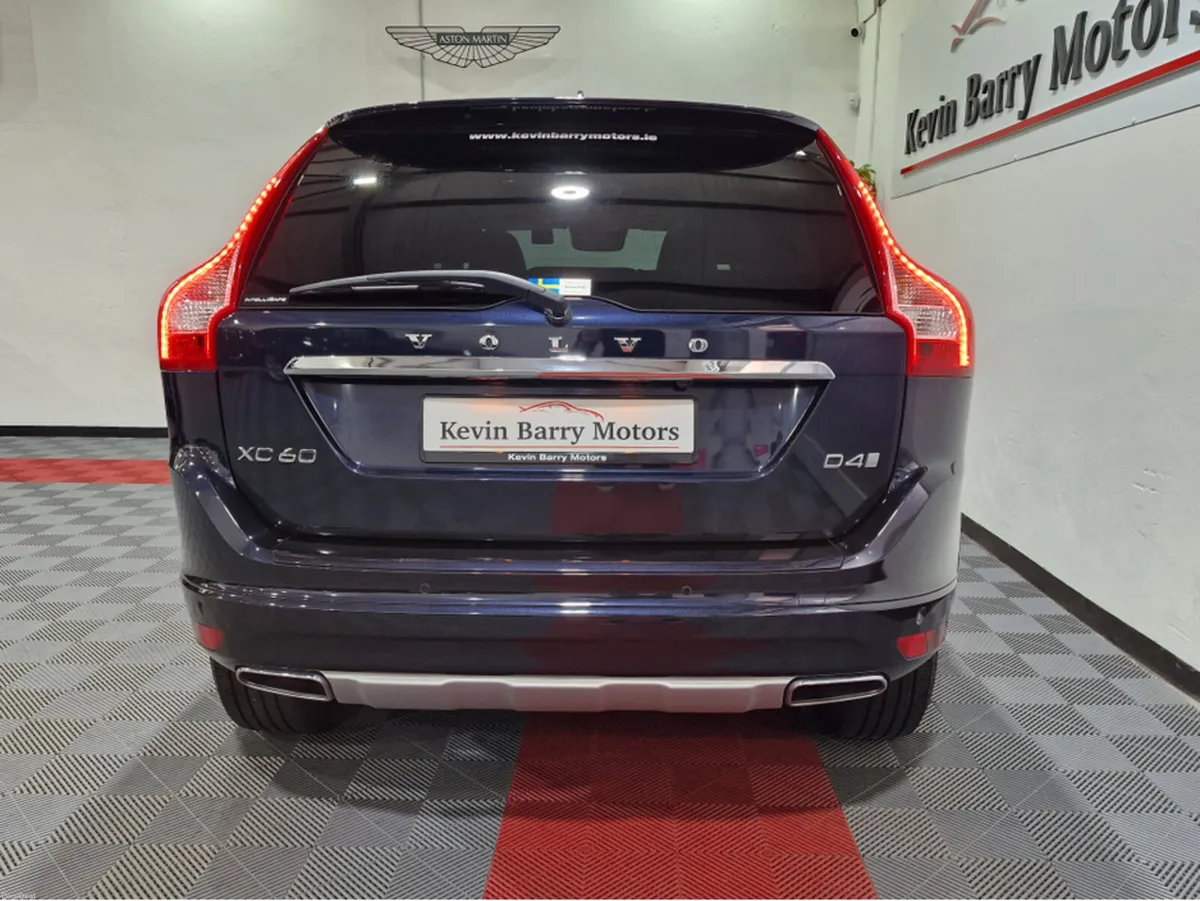 Volvo XC60 **DEPOSIT TAKEN** - Image 4