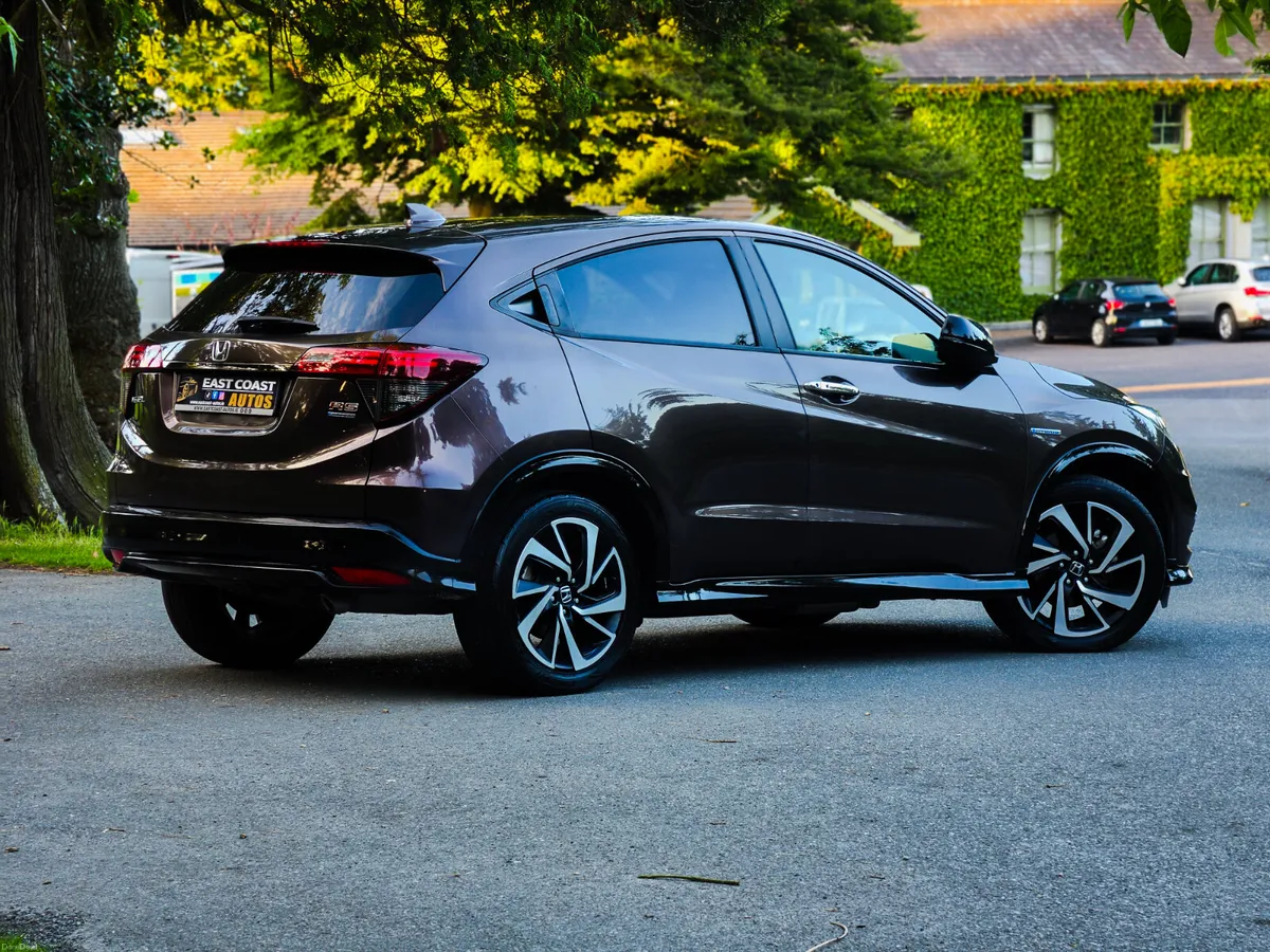 2018 Honda Vezel 1.5 Petrol Hybrid Automatic Rs - Image 3