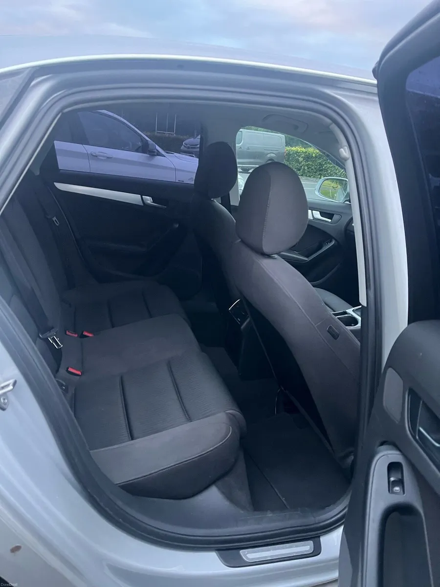 Audi a4 2010 - Image 3