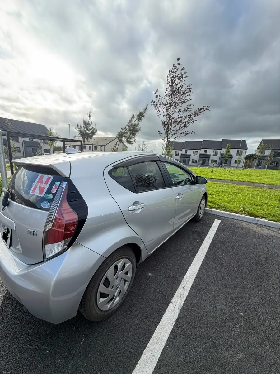 Car - Image 3