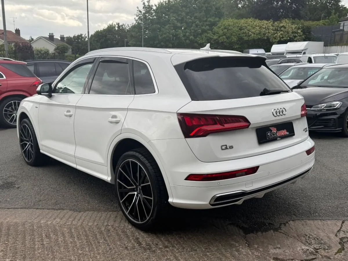 2.0 TDI 40 S line SUV 5dr Diesel S Tronic quattro - Image 4
