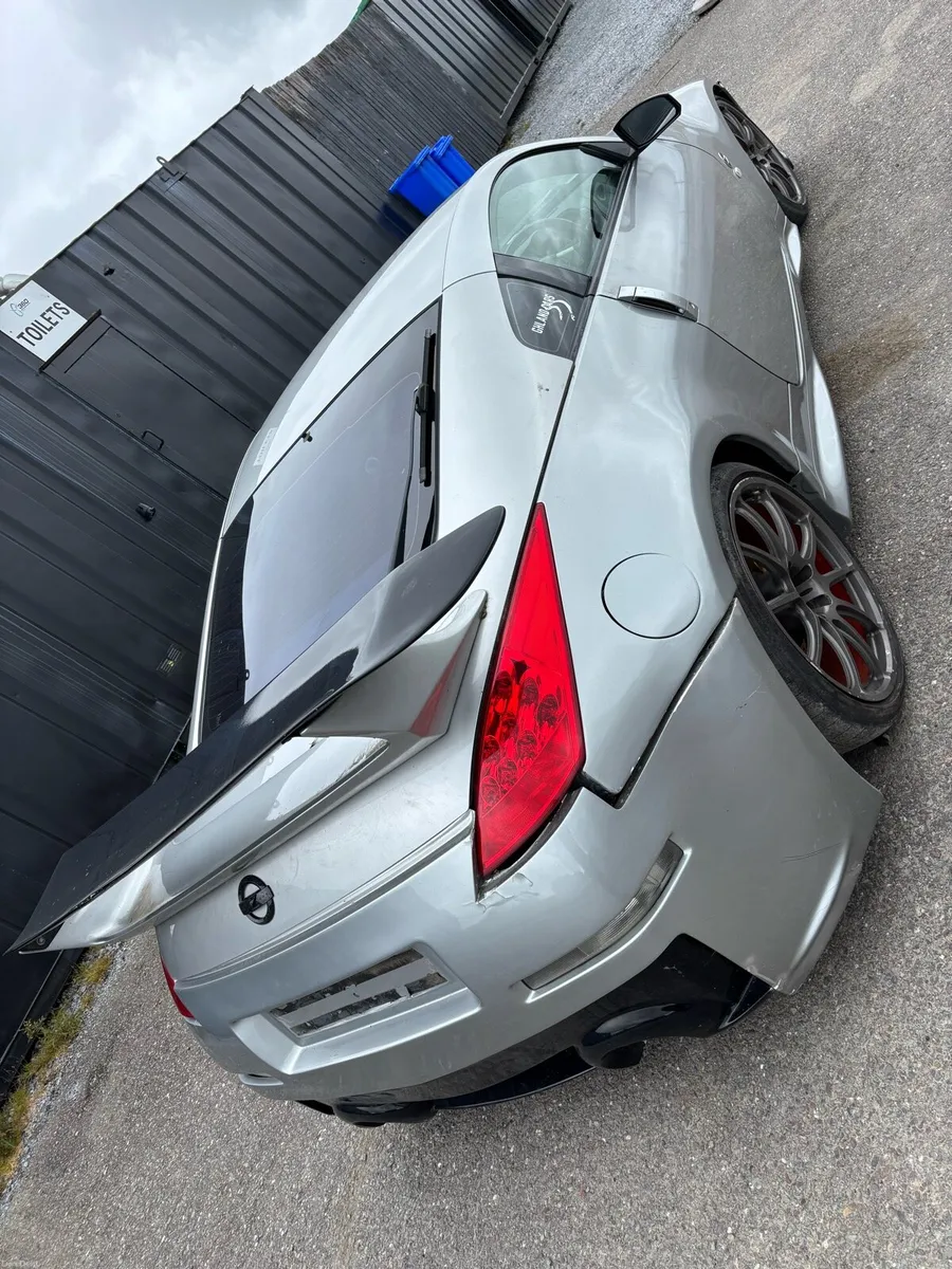 Nissan 350z - Image 4