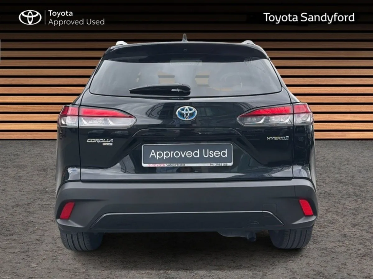 Toyota Corolla Cross 1.8 HYBRID SPORT WITH SIDE ST - Image 4