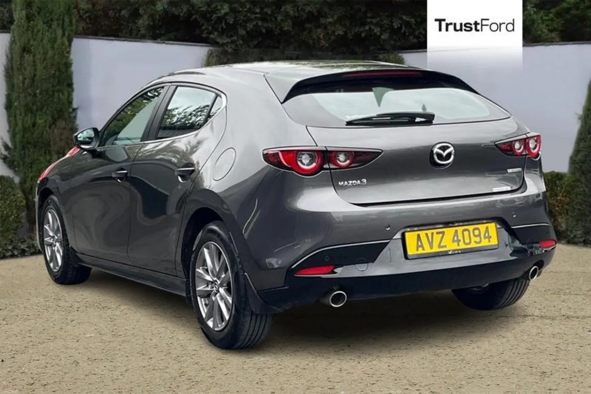 Mazda Mazda3 SE-L Lux - Image 2