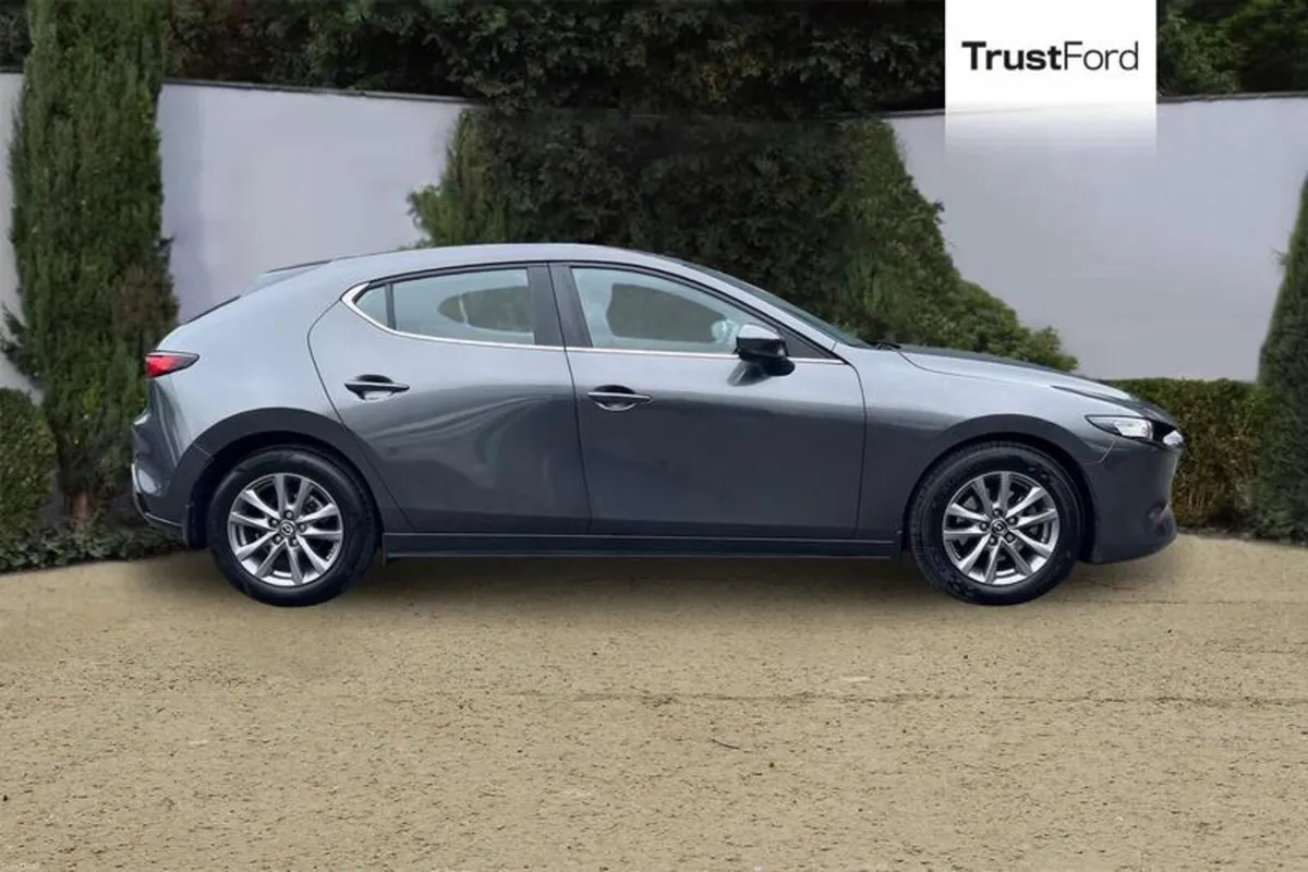 Mazda Mazda3 SE-L Lux - Image 3