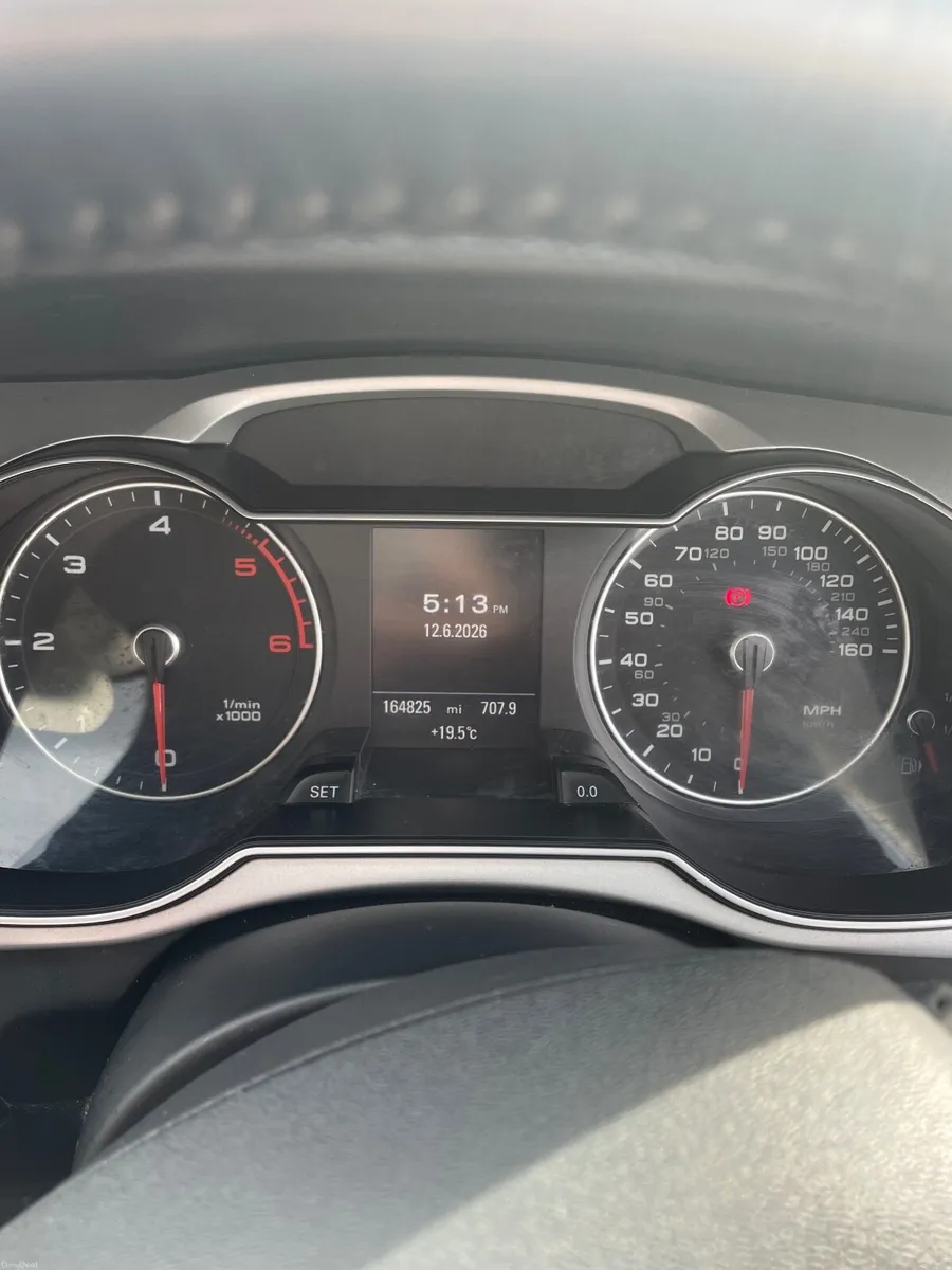 Audi A4 2015 - Image 2