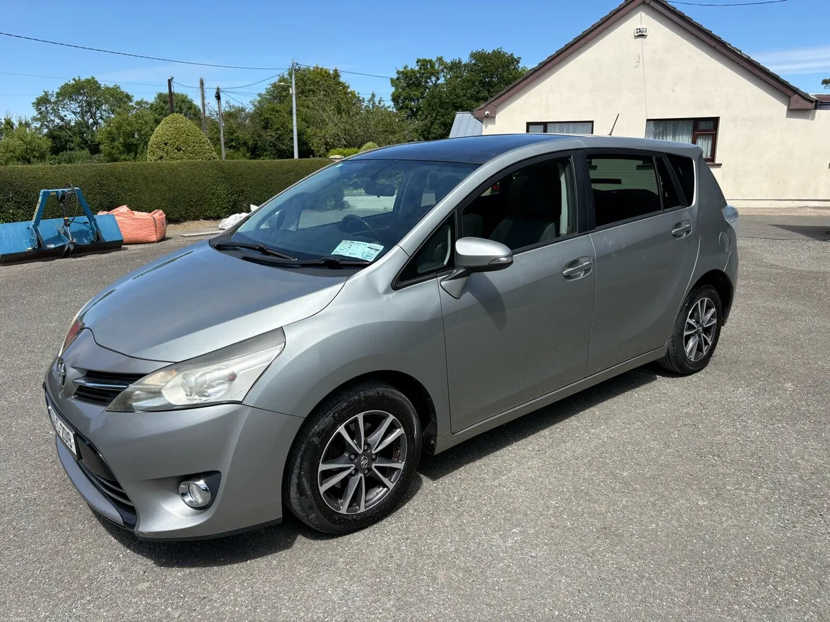 Toyota verso - Image 1
