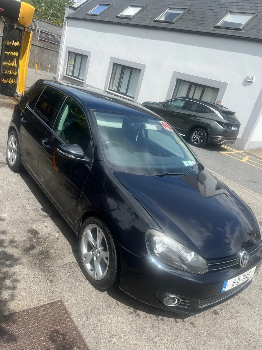 Volkswagen Golf 2011 - Image 1