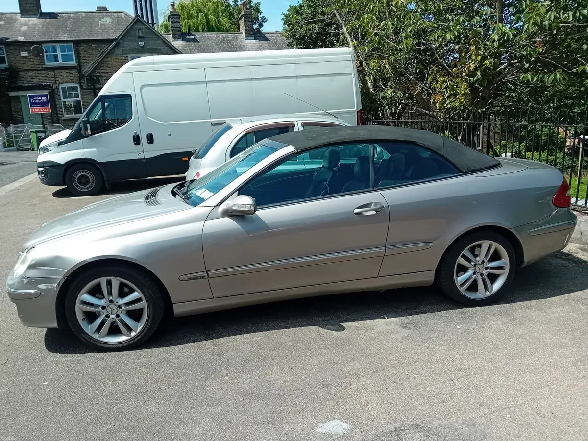 Mercedes-Benz CLK 2006 - Image 3