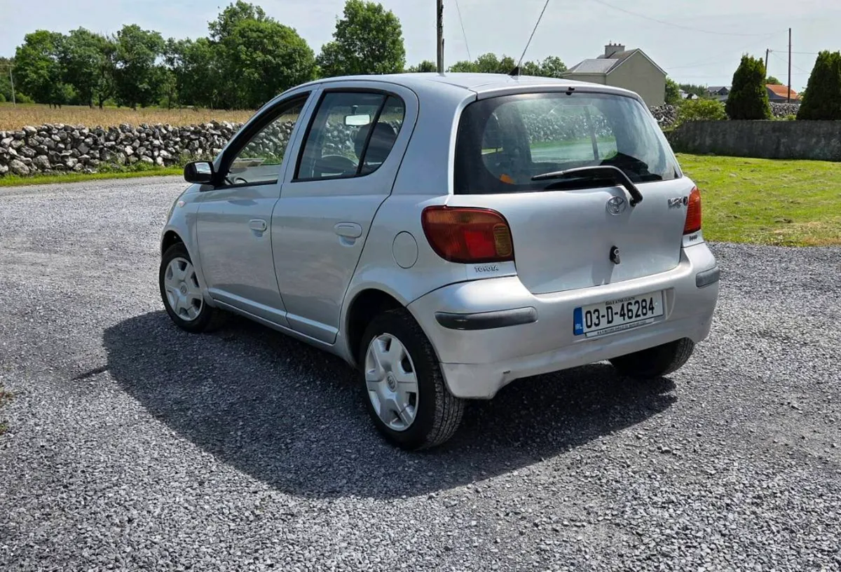 Toyota yaris - Image 3