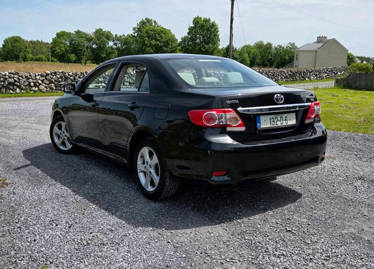 Toyota corolla - Image 3