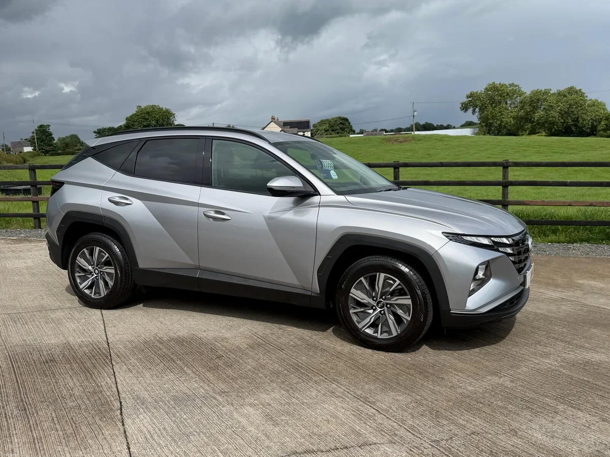 2022 Hyundai Tucson - Image 2