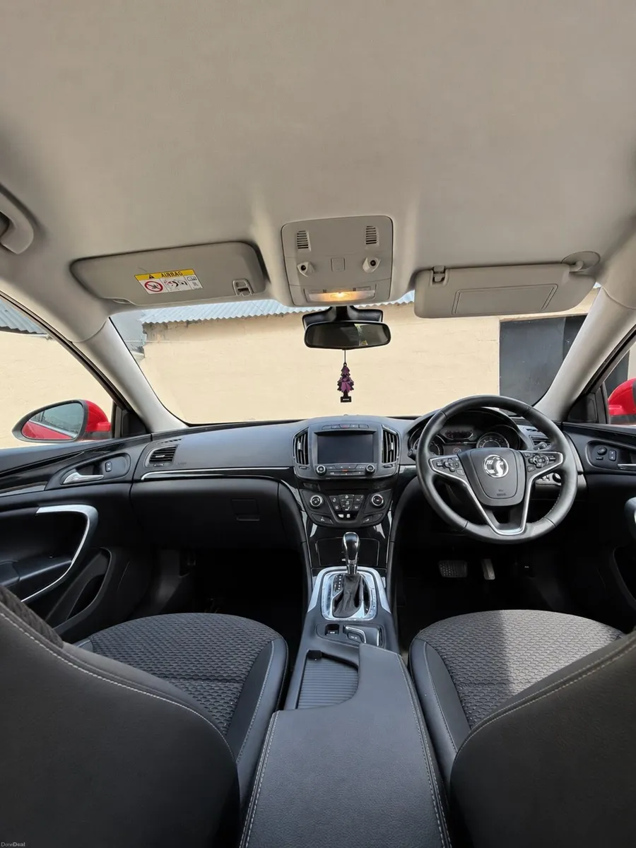 2015 Vauxhall Insignia Luxury Automatic - Image 2