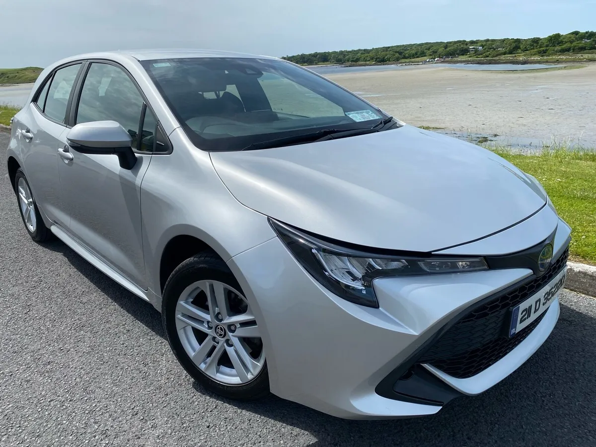 2021 Toyota Corolla 1.8 Hybrid Automatic - Image 2
