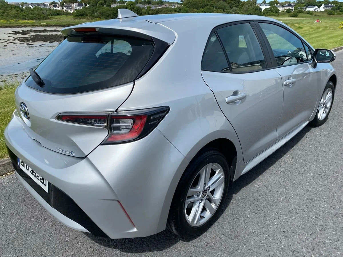 2021 Toyota Corolla 1.8 Hybrid Automatic - Image 4