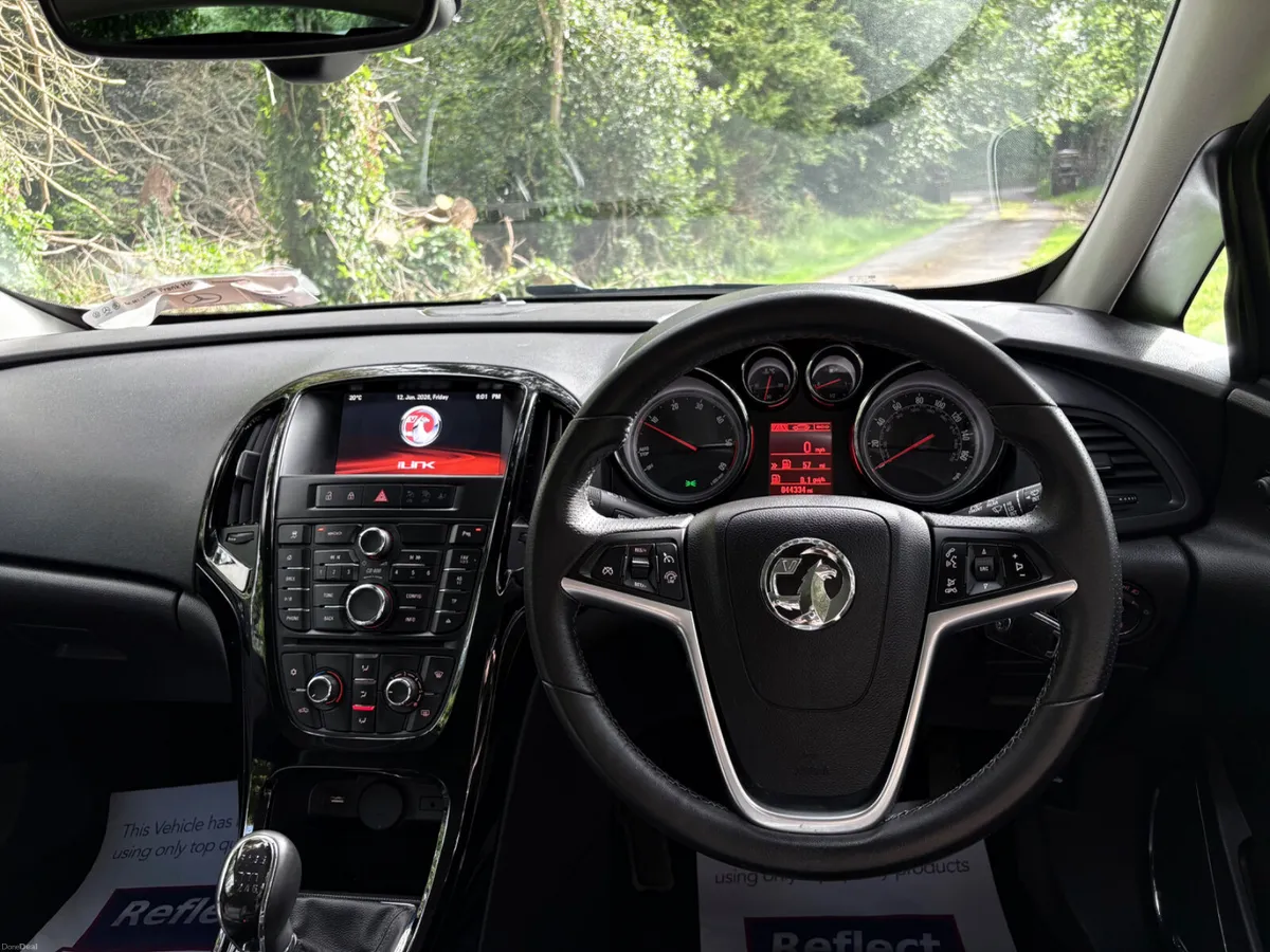 162 Vauxhall Astra GTC 1.6L, NCT to November 2026! - Image 5