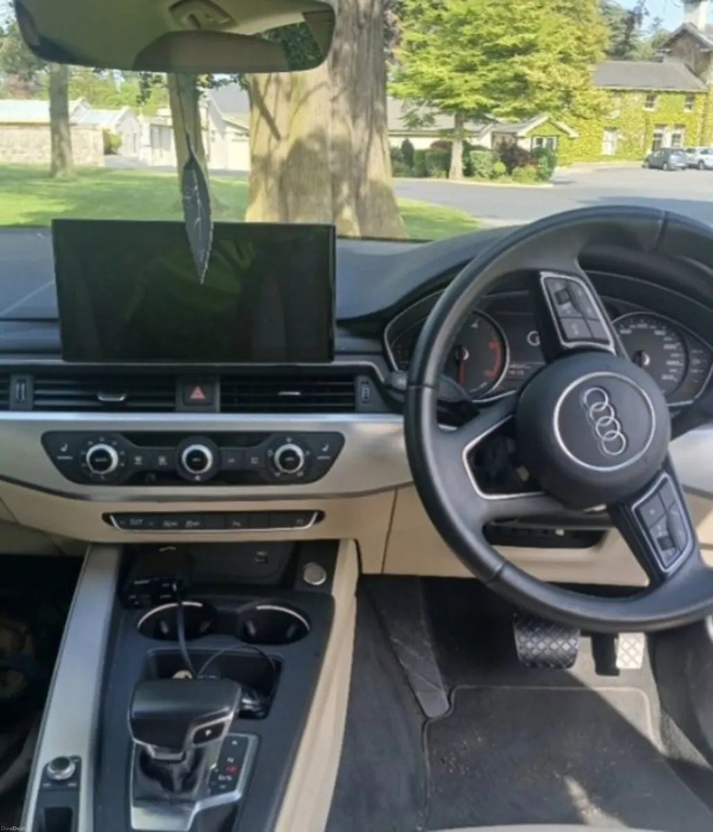 Audi A5 2023 - Image 2