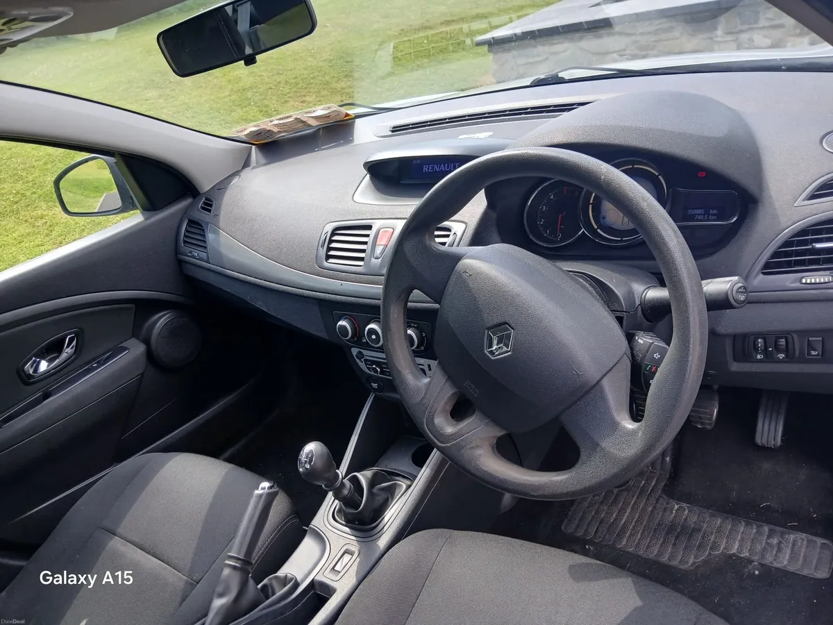 Renault Fluence 2015 - Image 5