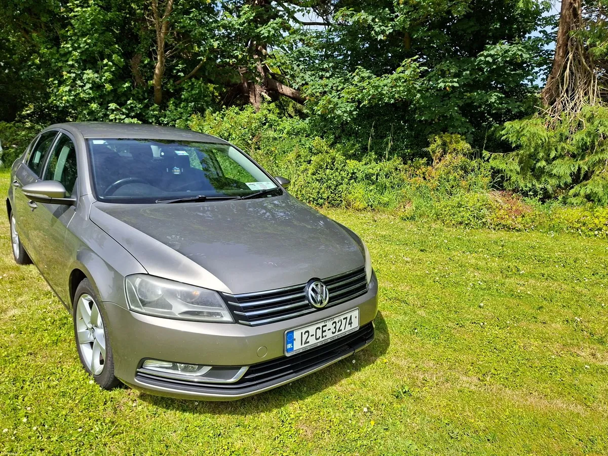 Volkswagen Passat 2012 - Image 1