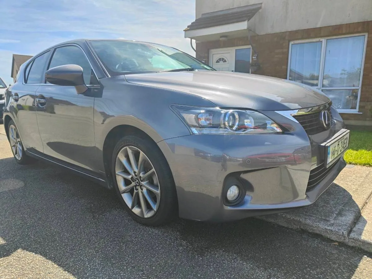 Lexus CT200H - Image 3