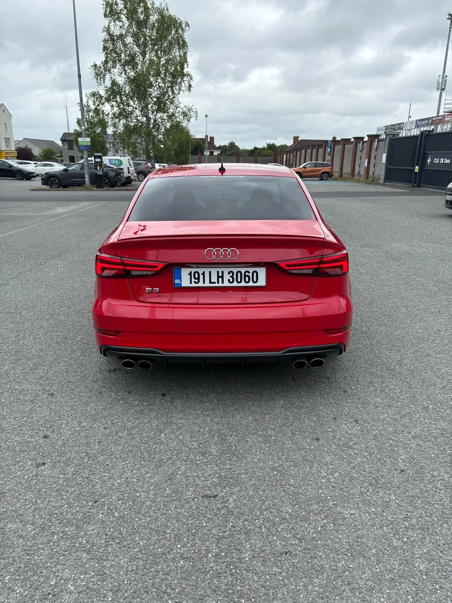 Audi S3 saloon 2019 - Image 4