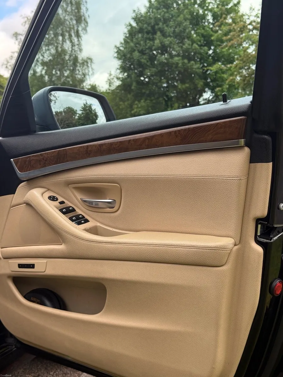 Bmw520D low milage - Image 4