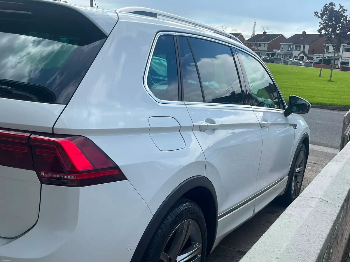 Volkswagen Tiguan - Image 4
