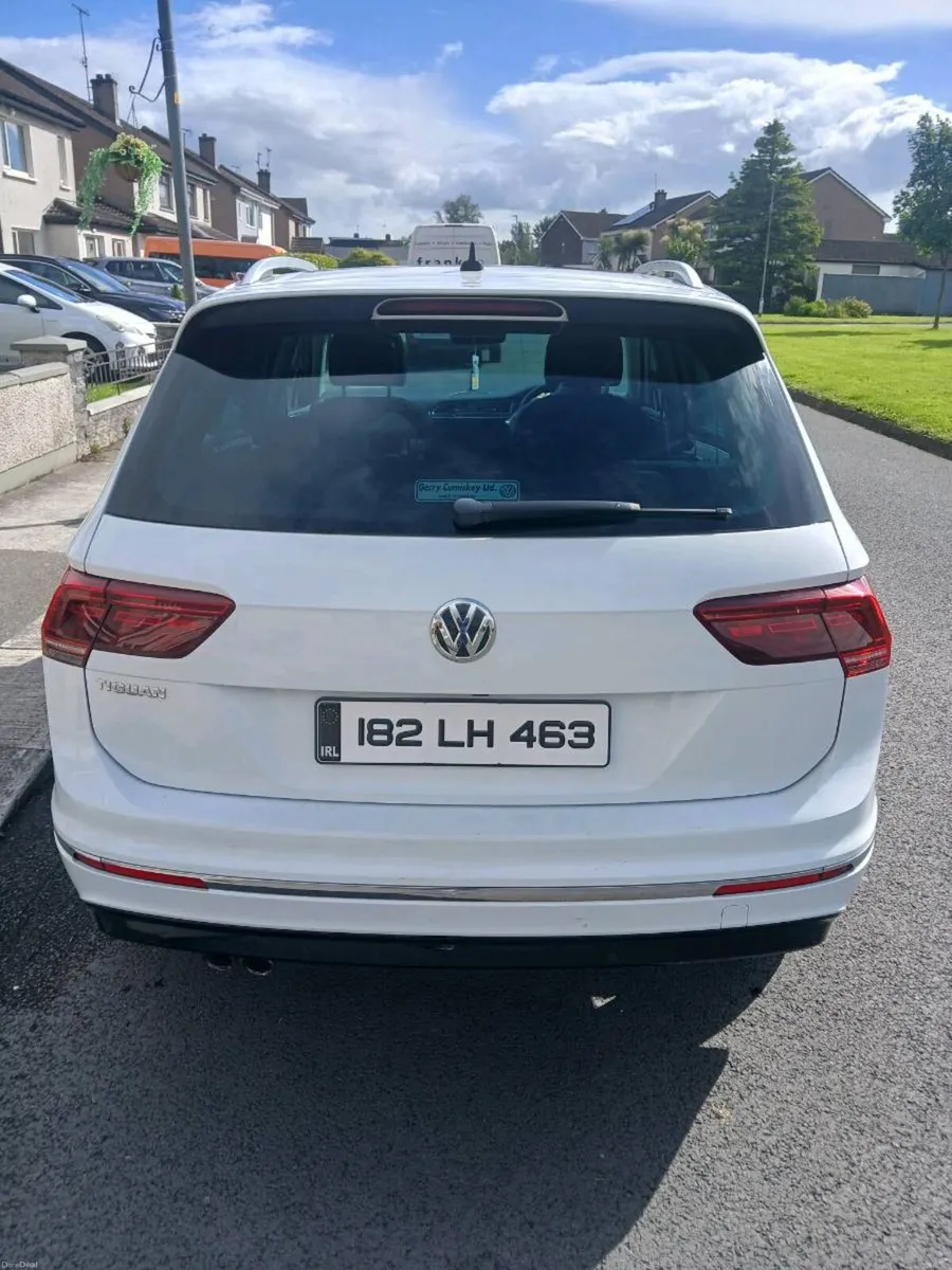 Volkswagen Tiguan - Image 2
