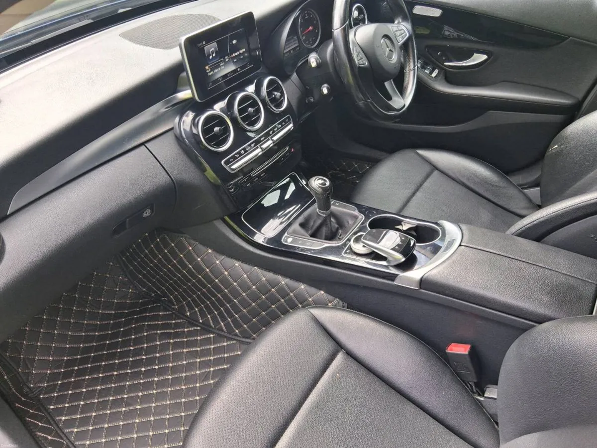 Mercedes-Benz C220D - Image 5