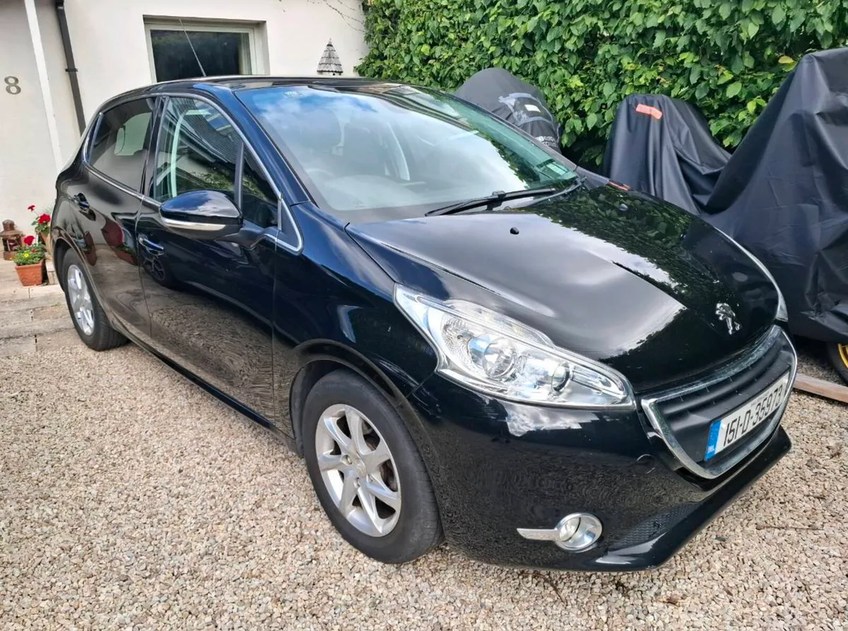 Peugeot 208 Automatic 1.4 - Image 1
