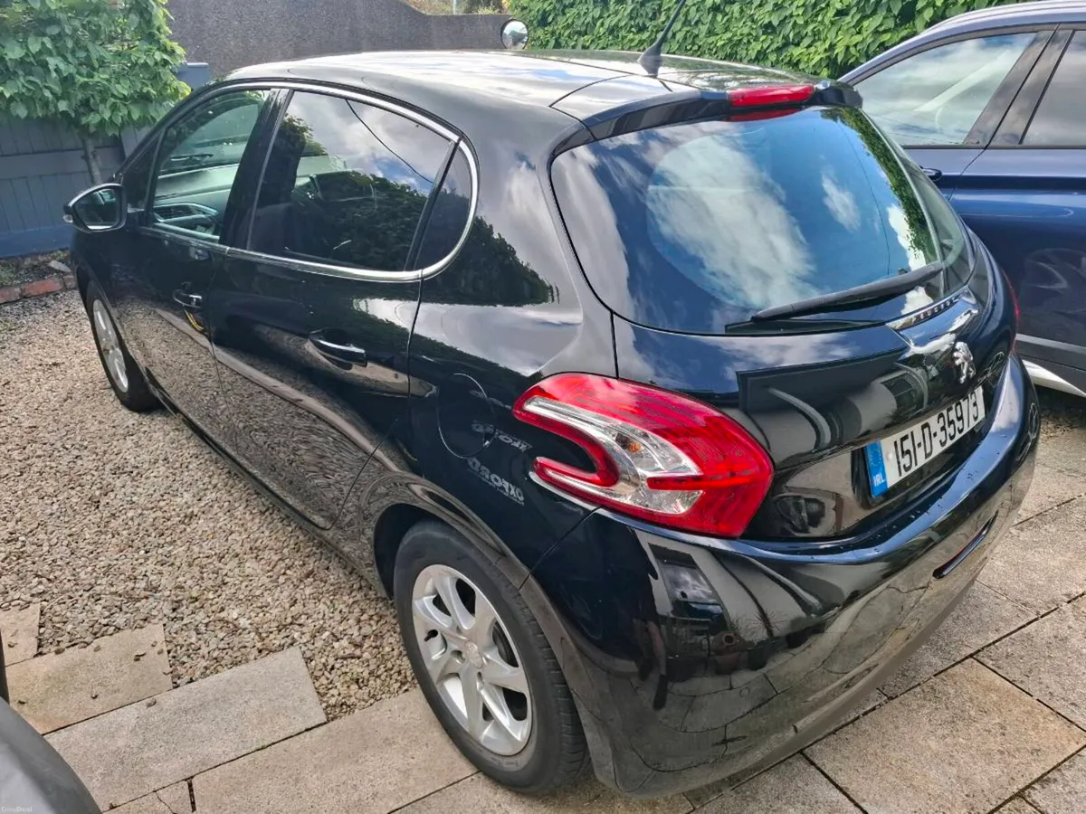 Peugeot 208 Automatic 1.4 - Image 3