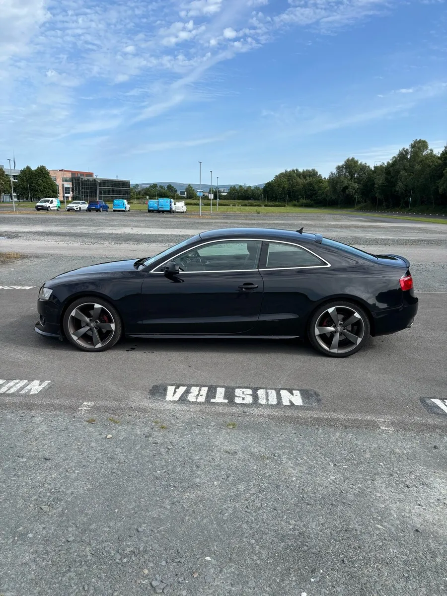 Audi A5 2.0 2009 - Image 3