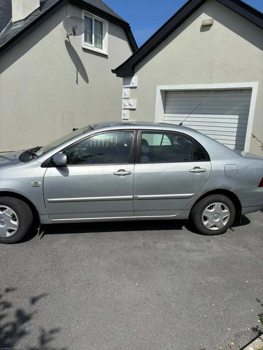 04 Corolla - Image 4