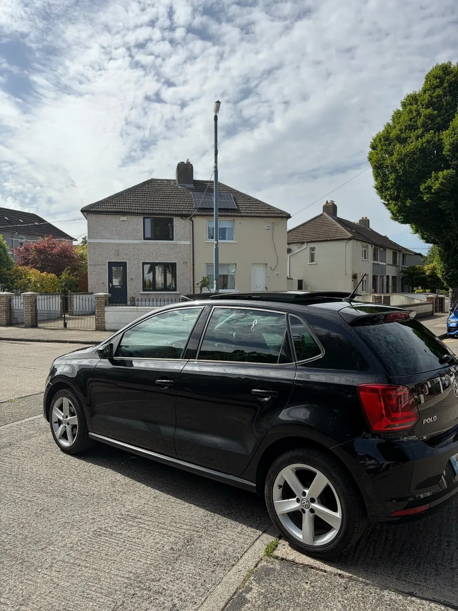 Volkswagen Polo 2016 - Image 2